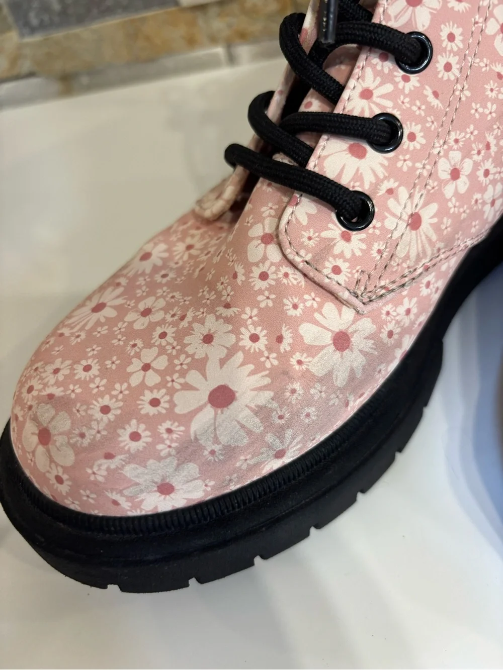 Art Class Girls Kayden Floral Combat Boots Size 4 Pink Daisy Lace Up Zip